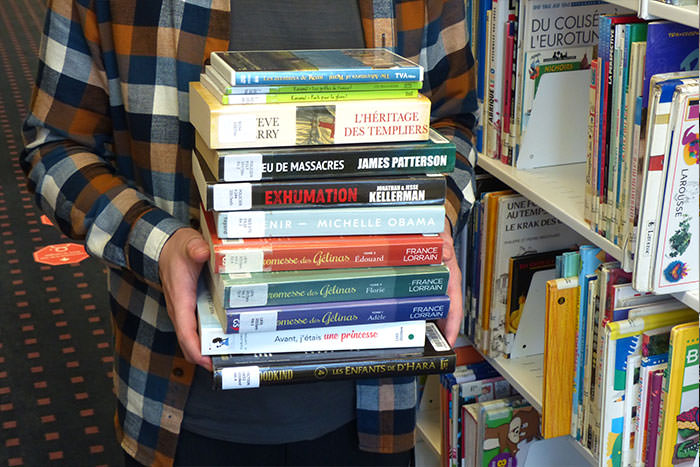 biblio-catalogue-pile-livres